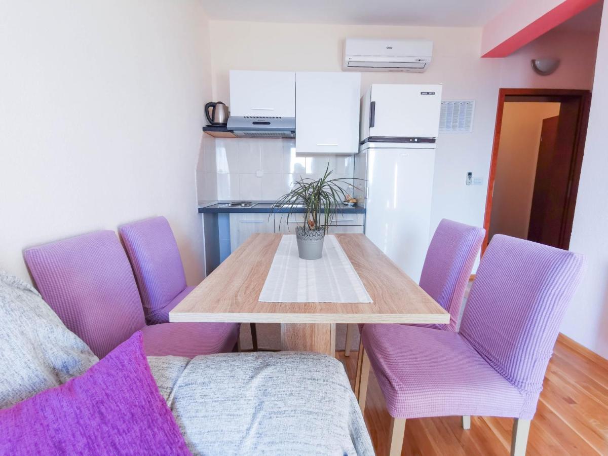Apartments Vukovic Vanja Makarska Esterno foto