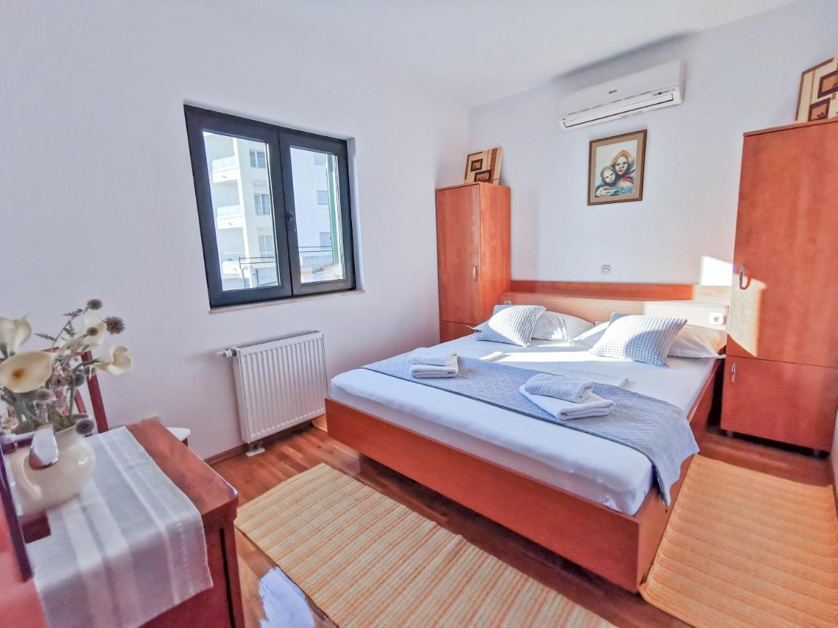 Apartments Vukovic Vanja Makarska Esterno foto