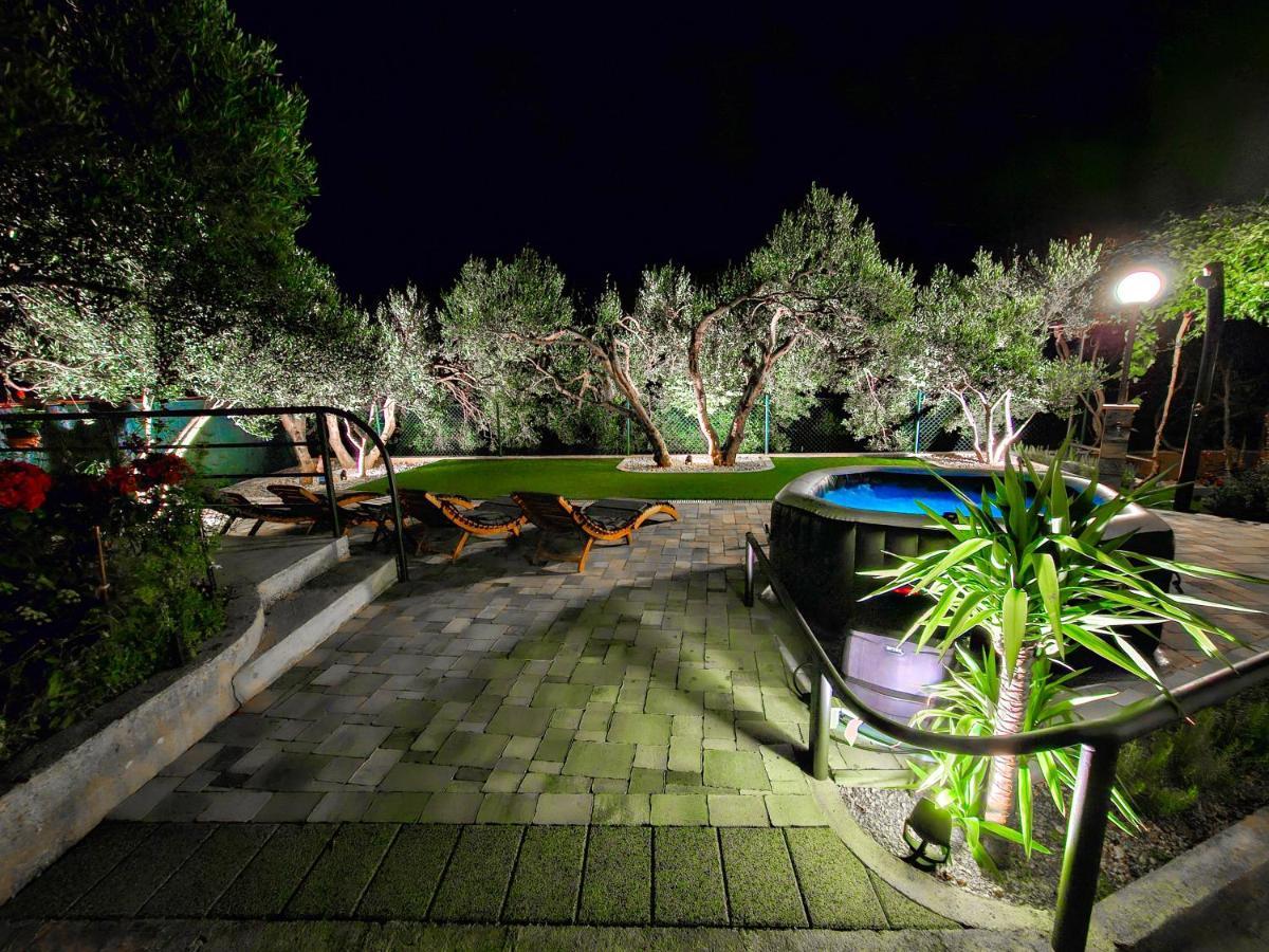Apartments Vukovic Vanja Makarska Esterno foto